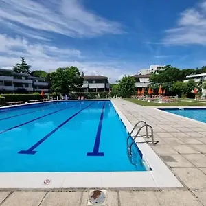 Blancohouse - Con Piscina Sul Parco , Riccione Italia