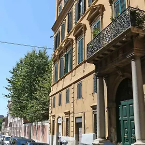 - Laterano 85 Апартаменты